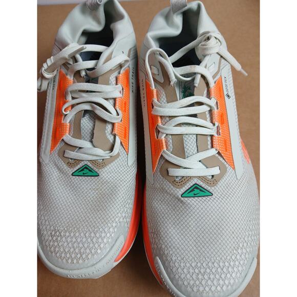 USED Nike Pegasus Trail 5 Mens Trail Running Shoe ,Silver/Wild Mango/Coral-Sz 10 - Picture 2 of 5